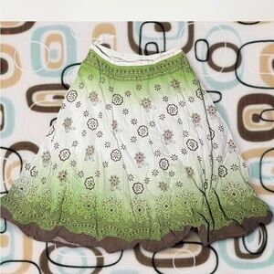 Elegant Green and White Floral A-Line Skirt